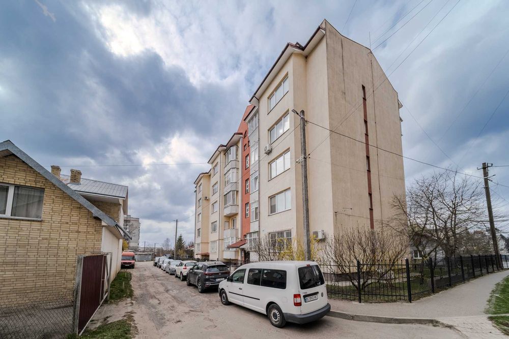 Шикарна новобудова, 1к, 42м2, Рясне-1
