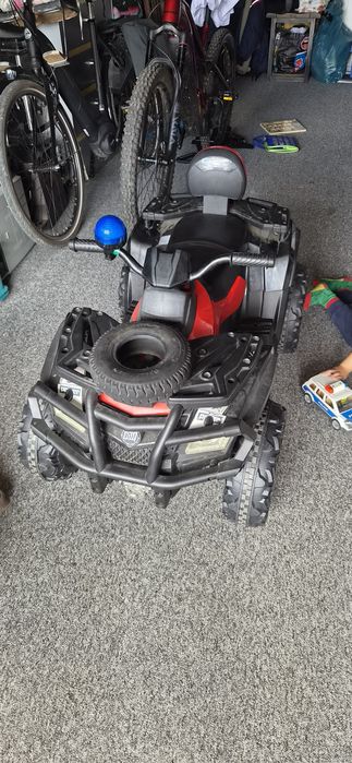 Quad na akumulator. Polecam serdecznie