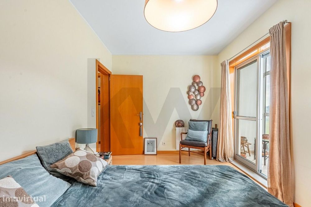 Apartamento T2 Duplex com 137 m2 em Vila Nova da Telha, Maia — Lugar d