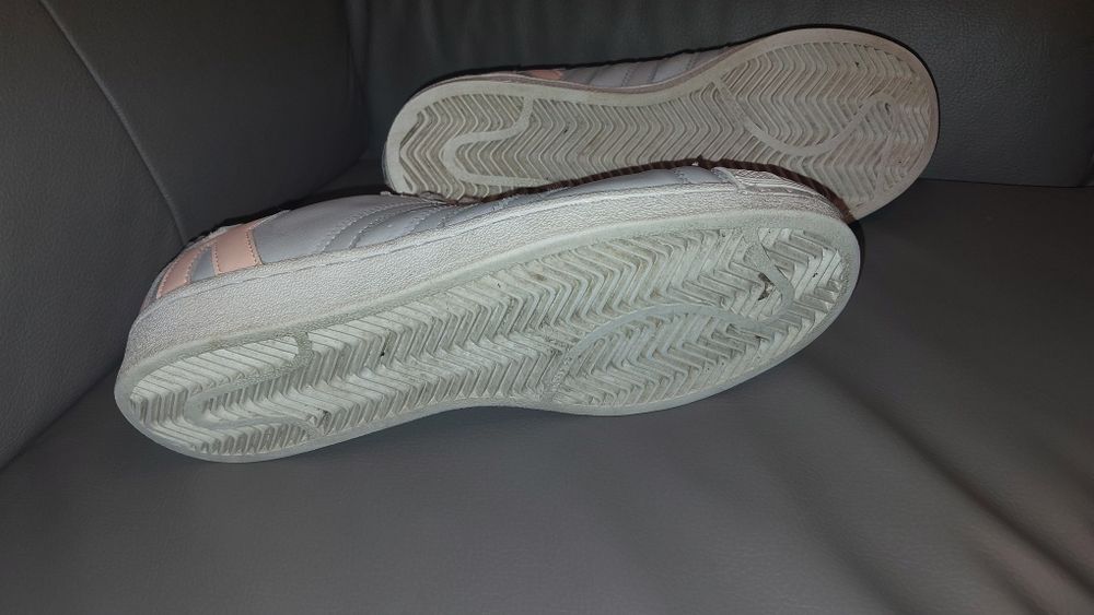 Adidas Superstar damskie 39 1/3 skóra naturalna swietny stan