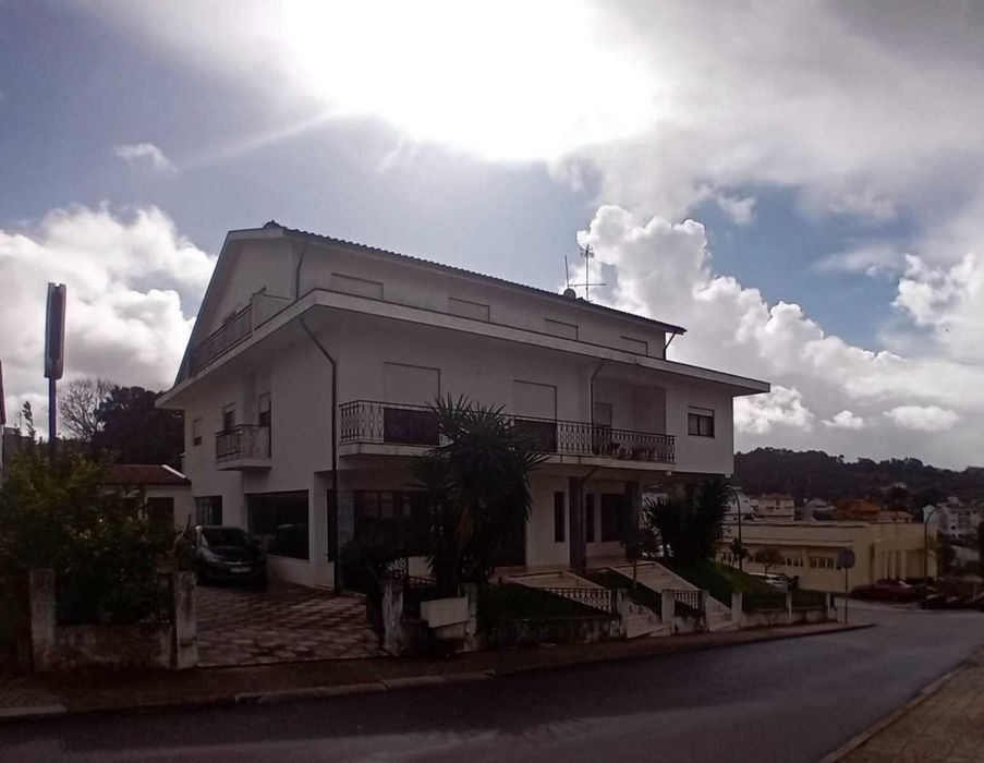 Viver no Centro da Lixa Felgueiras com o conforto de uma moradia!