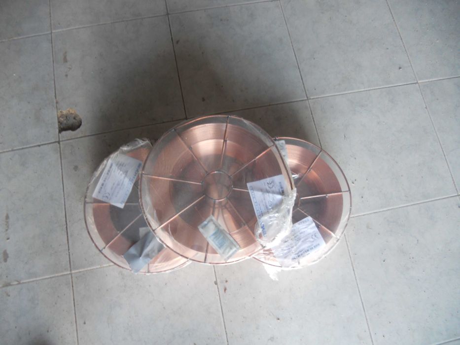 3 bobines se fio de Soldar 15kg cada