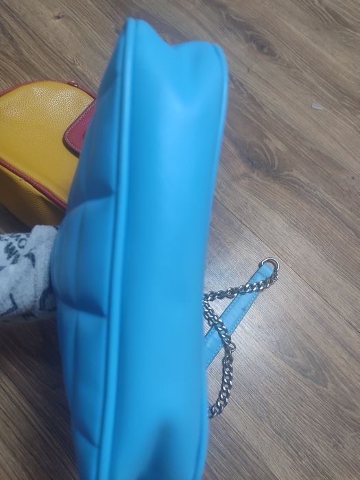 Дві сумки через плече