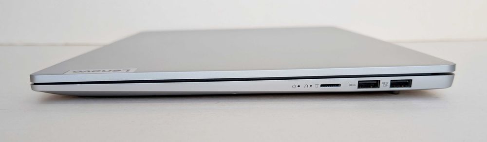 Laptop LENOVO IdeaPad Slim 5 16ABR8/ 16"/ AMD Ryzen 7 7730U/ 16GB/ SSD 512GB/ Windows 11/ Gwarancja
