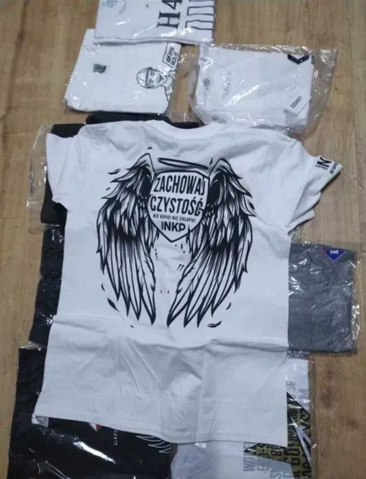 Koszulki Czapki Atlas Nowe i różne gadżety