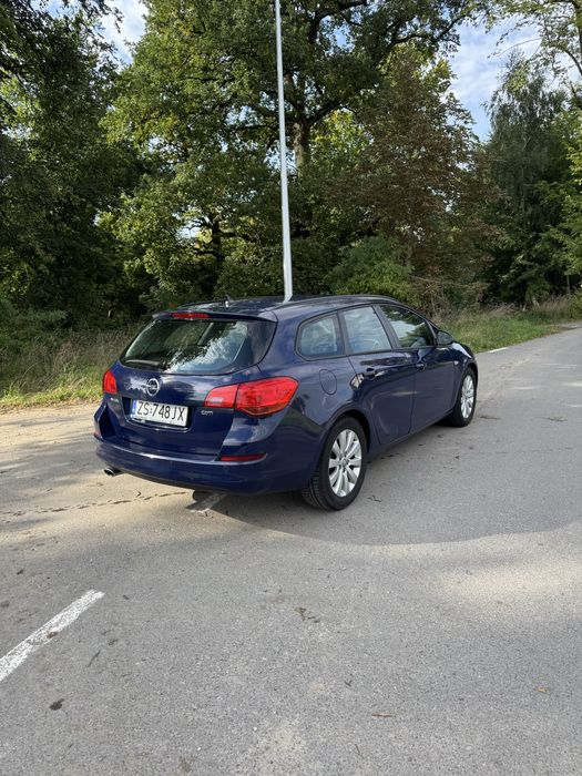 Opel Astra J 2.0CDTI bez wkładu, serwisowany z historią, spalanie 6l