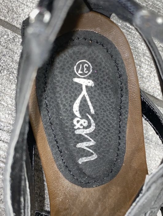 Sandały na koturnie K&M