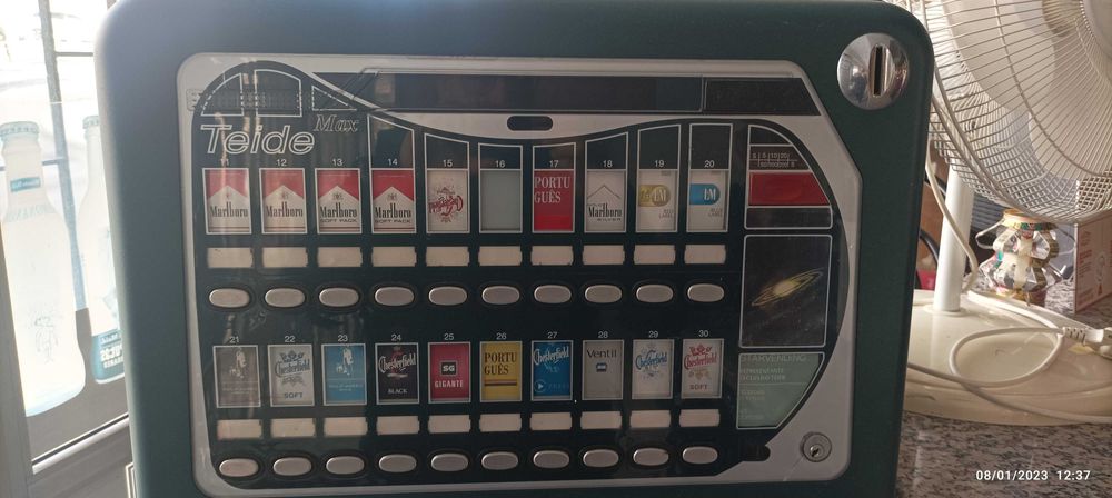 Máquina de venda de tabaco