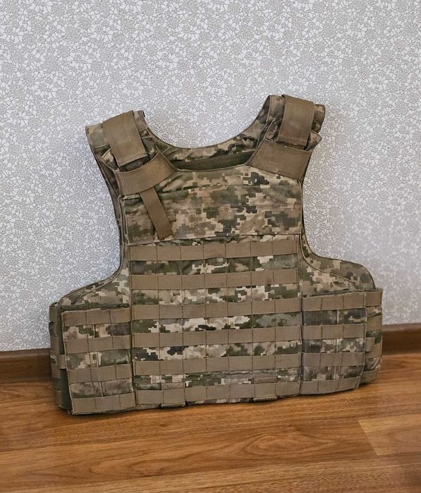 Жилет т3000 желетка тор д талани берці рюкзак турникет