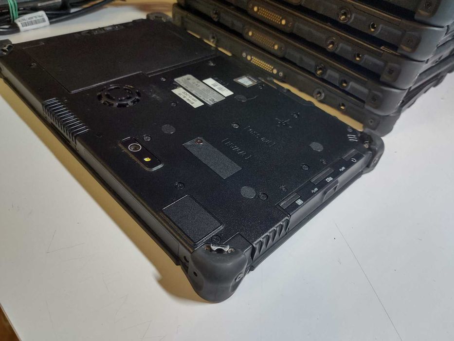 Durabook R11 H6   i5-8250U 8/128GB - Як Новий.