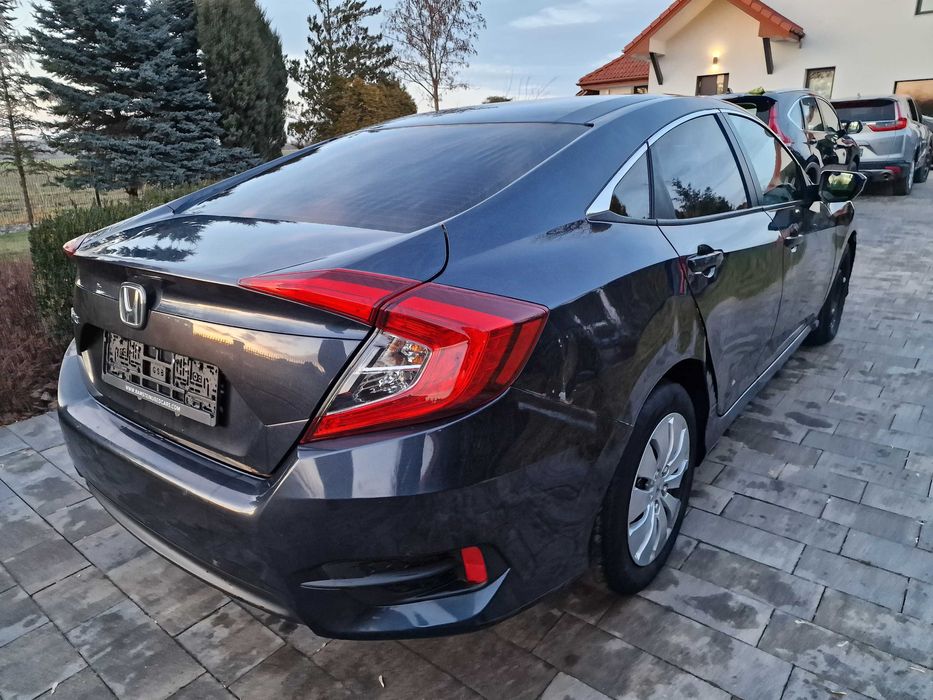 Honda Civic X sedan 2017 2.0 B USA Cała na części K20C2