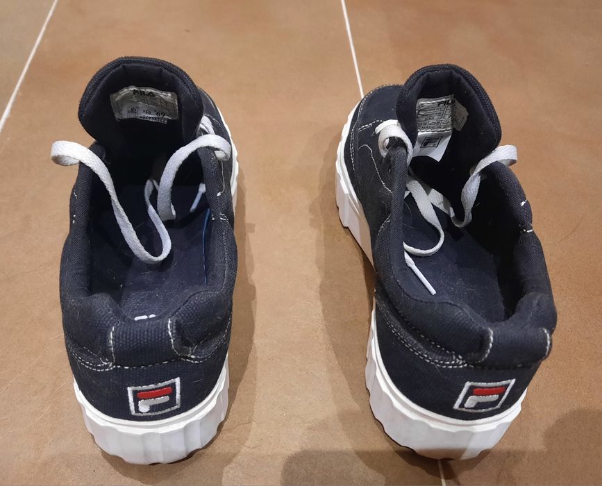 Tenis pretos Fila n°38