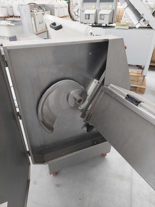 Máquina corte costeletas usada em excelente estado