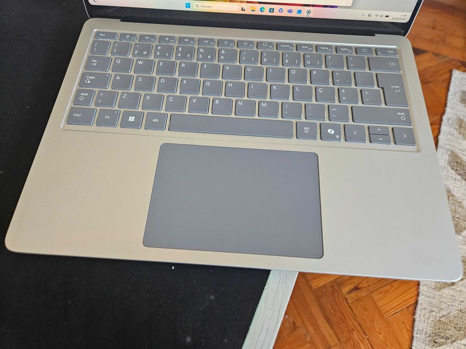 Microsoft Surface Laptop (7) 13.8"/Copilot/Snapdragon X Plus/16GB/256GB c/3 anos garantia