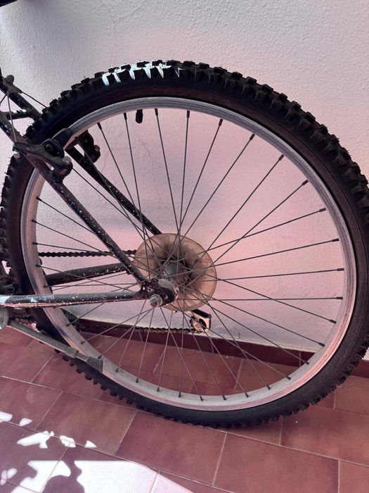 Bicicleta em boas condições
