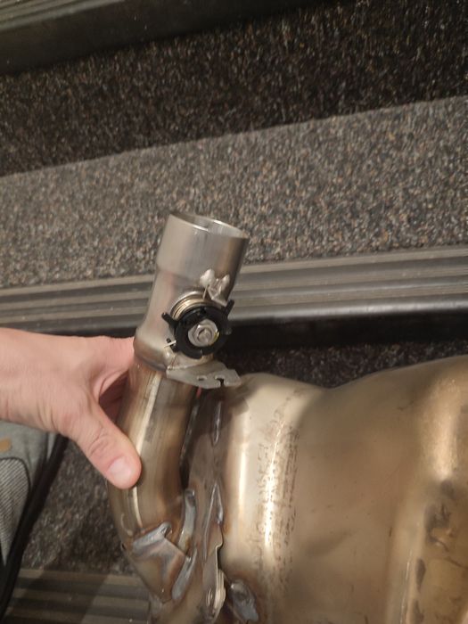 Продам глушник Ducati Multistrada 950