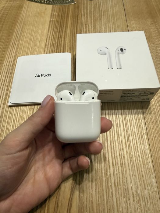 Apple Airpods 2