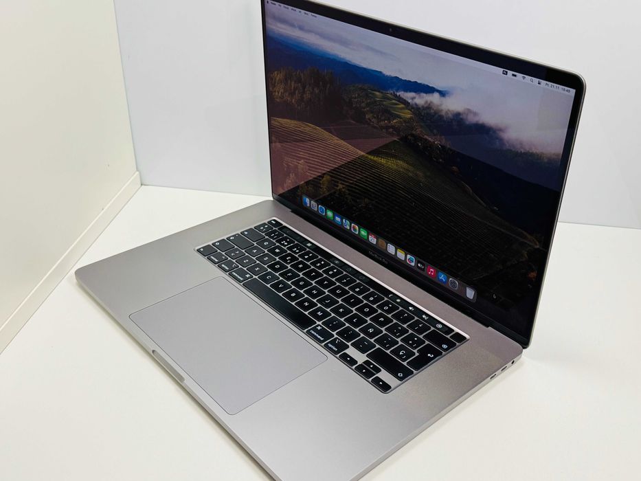 MacBook Pro 16 2019 Touchbar i9 16GB RAM 1TB SSD Super Stan