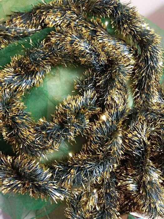 Ялинкові іграшки / Комплект куль пластикових (D10cм) та дощик (6м)