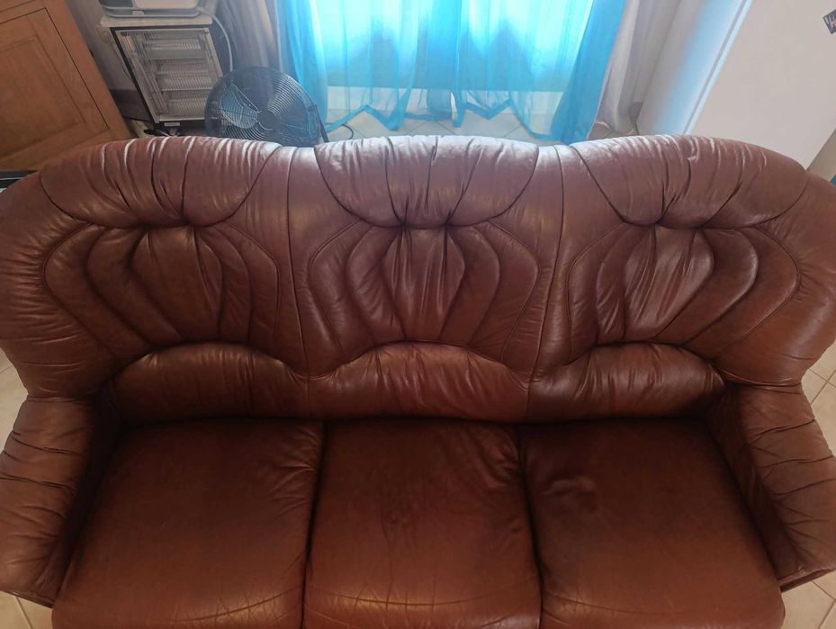 conjunto sofá de 3 lugares com 2 cadeirões individuais