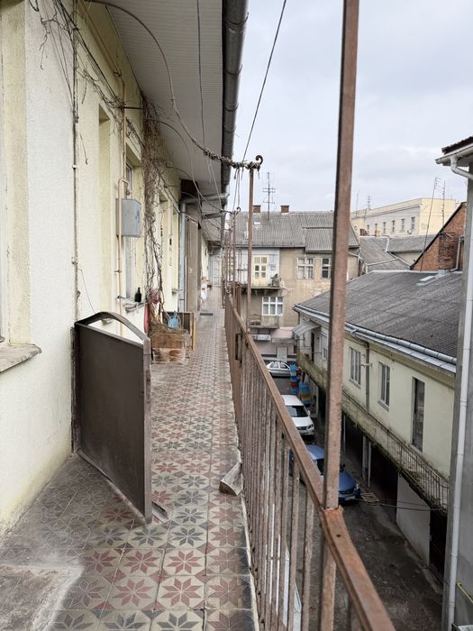 Продається велика 3 кім.квартира у центрі міста