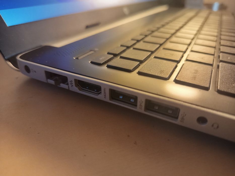 Portátil Gaming/Trabalho WIndows 11 / i5-8250U / Nvidia 2GB GDDR5 / 8GB RAM / SSD / Wi-Fi / Bluetooth