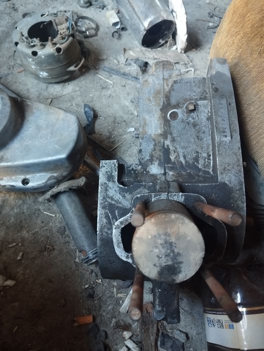 Продам Минск 125 по запчастям