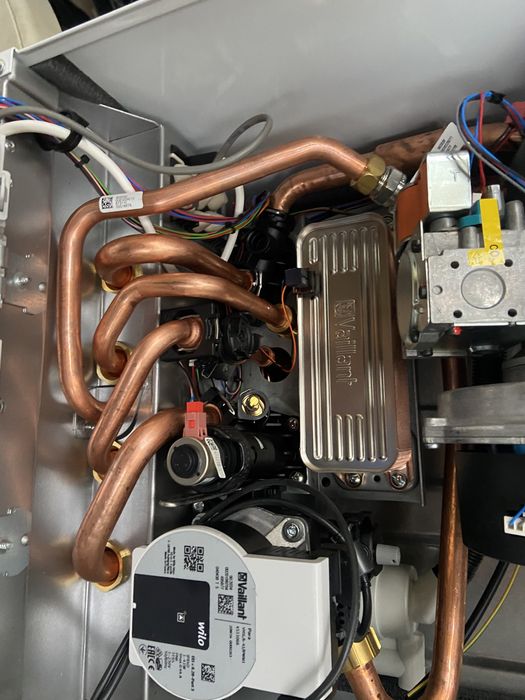 Газовий конденсаційний котел Vaillant 2014року