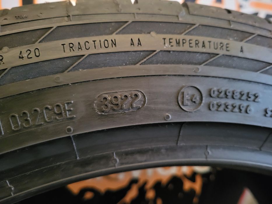 Opony letnie 235/45/20 Continental 22rok 7,2mm
