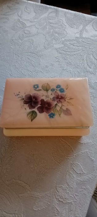 Szkatułka na bizuterie