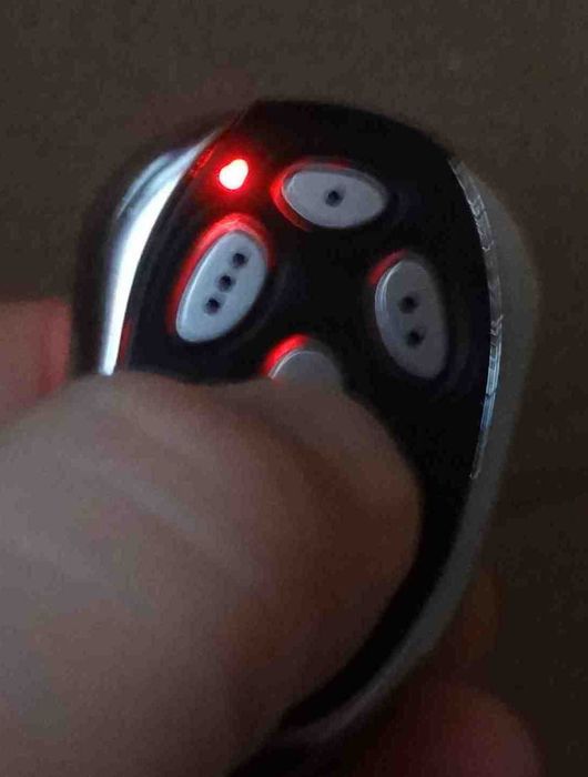 Пульт AN-MOTORS AT-4 для ворот шлагбаума брелок