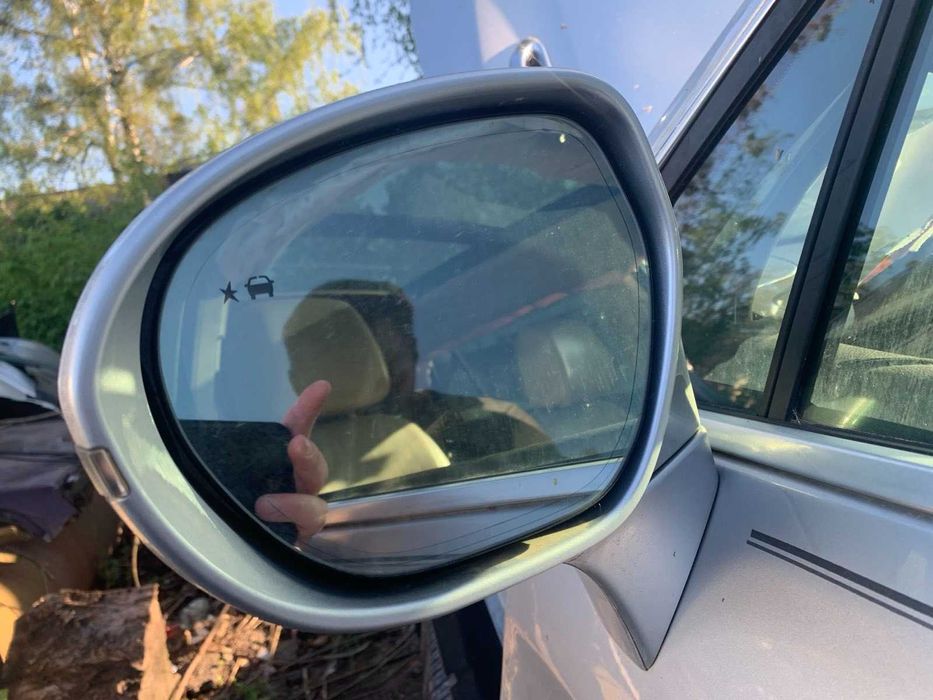 Двері Buick Envision