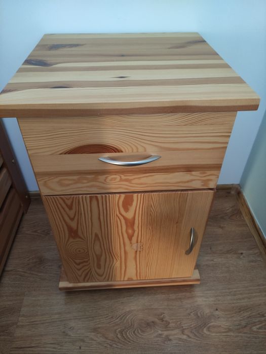 Szafka nocna sosnowa lite drewno 45x45x67