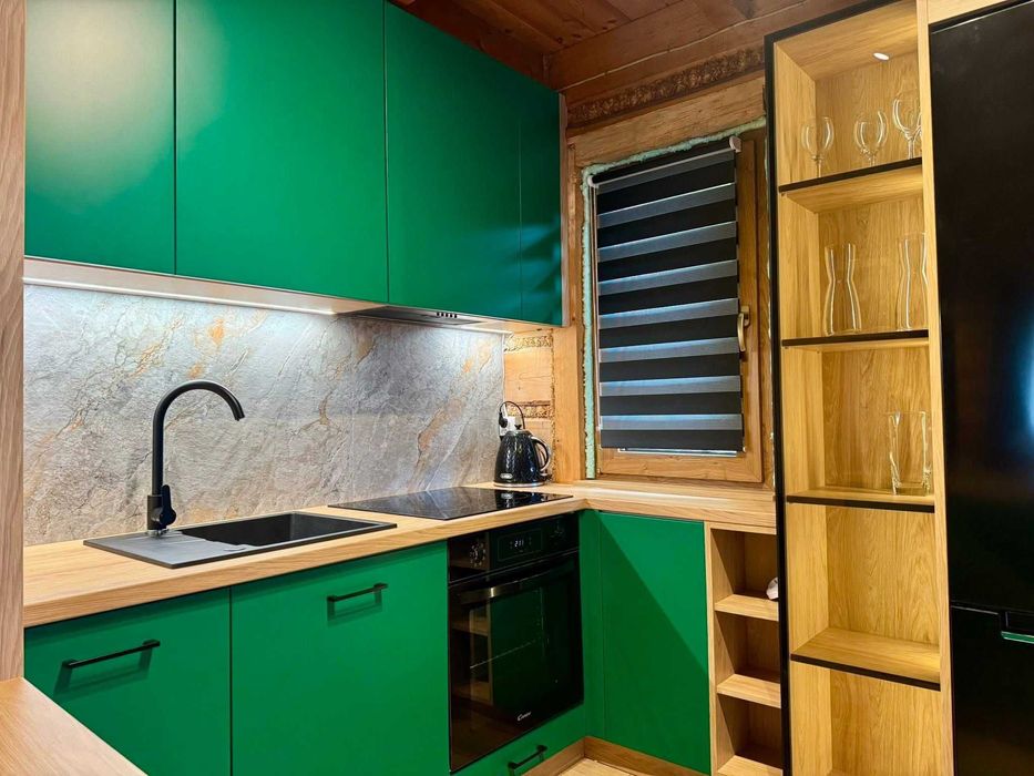 Willa na wynajem w górach blisko jeziora z sauną balią i basenem