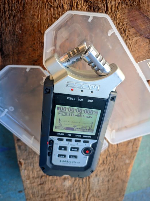 Rekorder dźwięku Zoom H4n Pro.