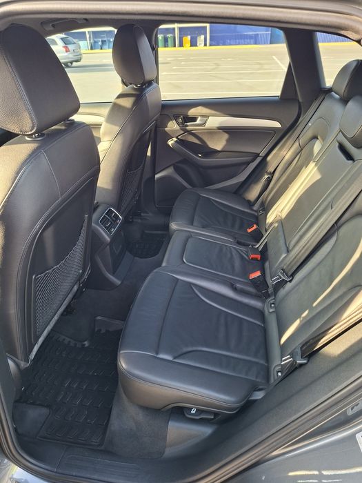 Audi Q5 2016 VIN WA1M2AFP8HA007137 фото оголошення 12 з 23