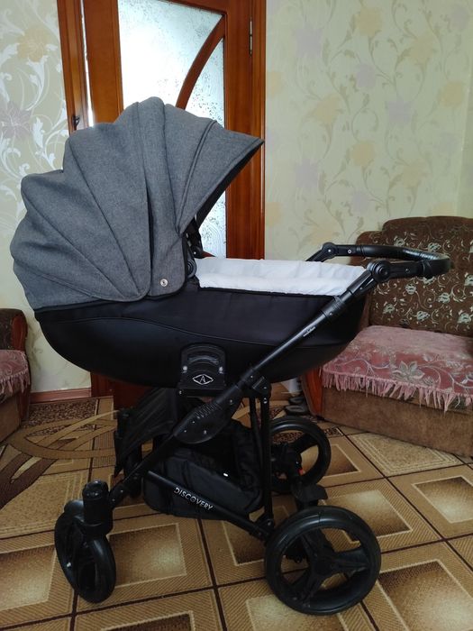 Коляска 2 в 1 в гарному стані