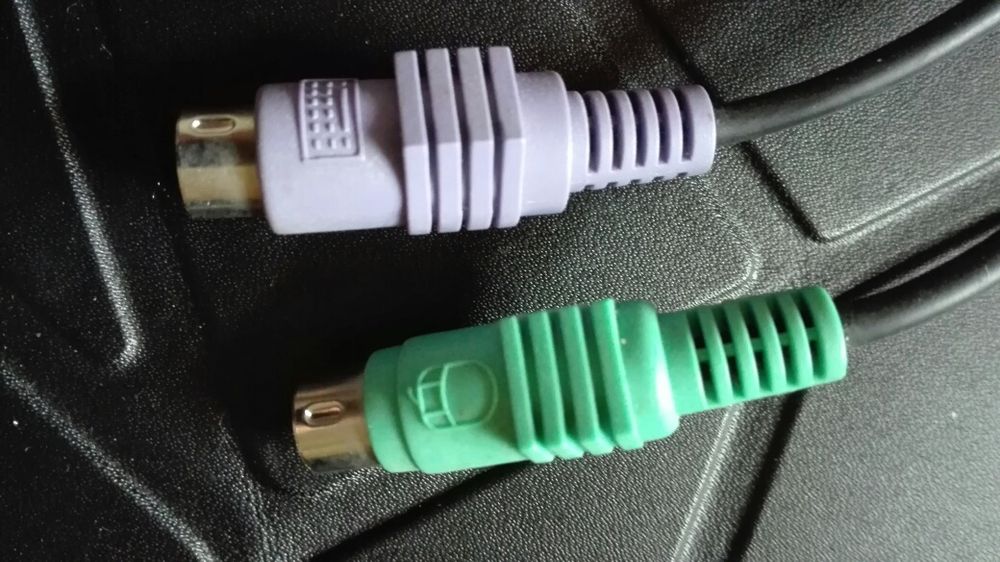 Teclado e rato sem fios