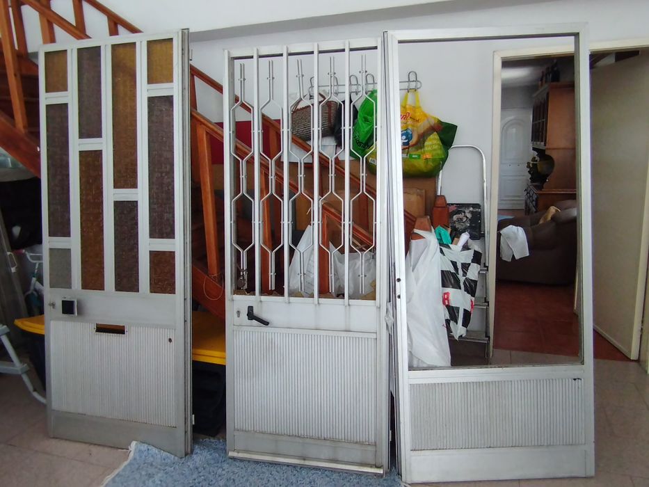 Vendo 3 portas em alumínio