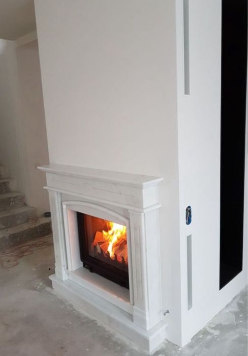 Portal kominkowy kominek z marmuru obudowa