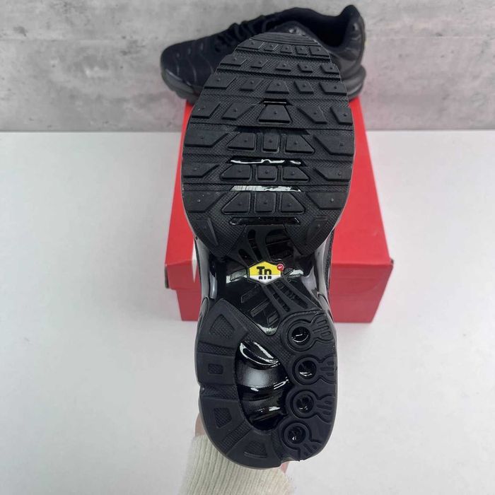 Air Max TN Plus Black R.42
