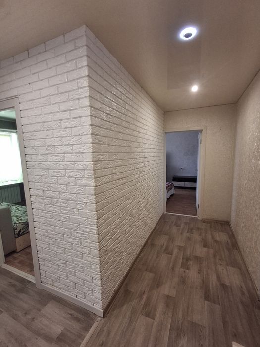 Здам  1-2 кімнатні квартири подобово, погодинно Вараш