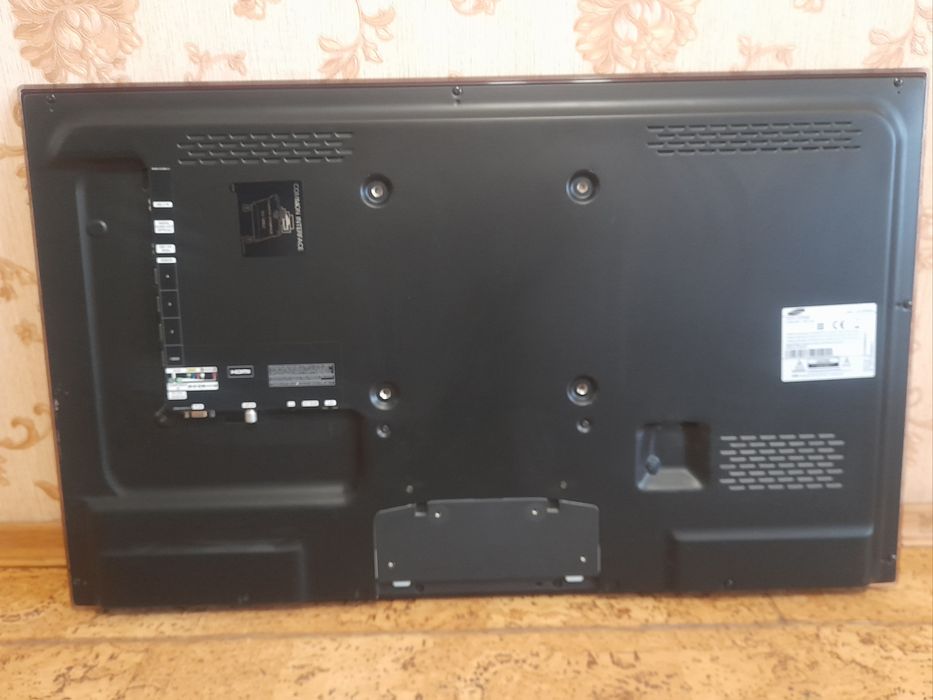 Телевизор смарт SAMSUNG UE37D5500