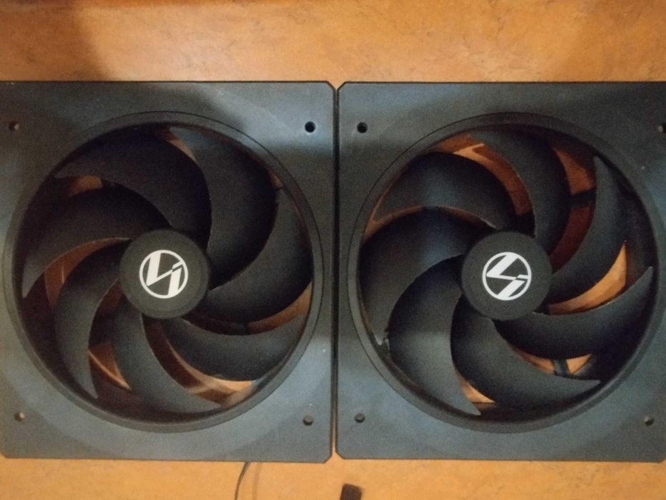 2x Oryginalne wentylatory Lian Li 160mm PWM z obudowy Lancool 216