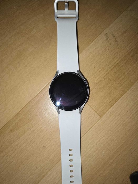 Galaxy watch 4 40 LTE