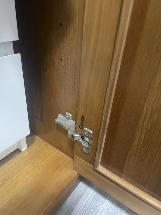 Roupeiro / Guarda Fatos 3 Portas Cerne - Madeira Maciça