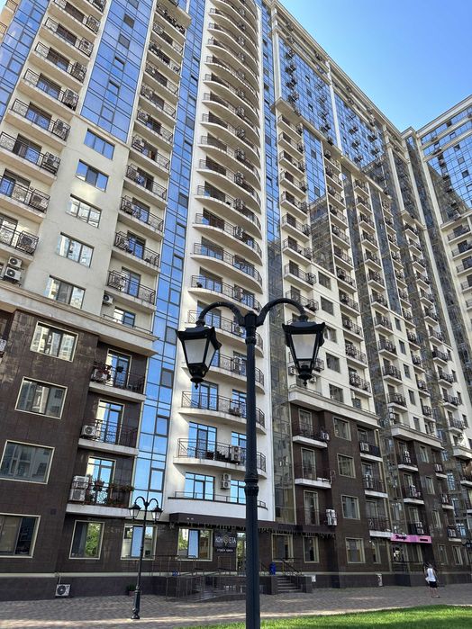 Паркоместо 14 м² в подземном паркинге  ЖК «Девятая Жемчужина», Французский бульвар