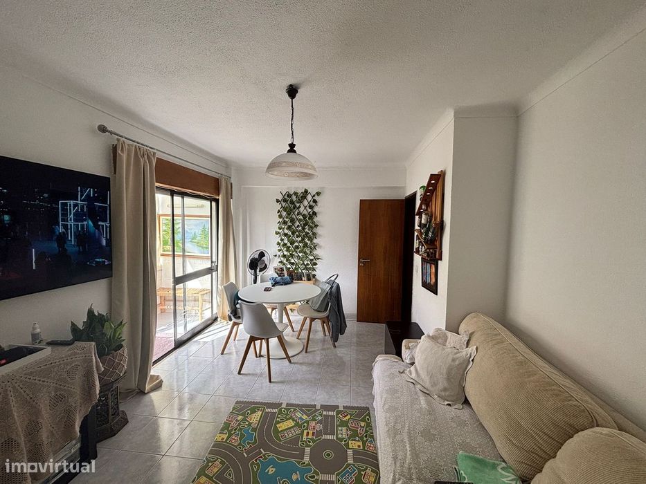 Apartamento T2  na Medideira, Seixal — Amora, Setúbal