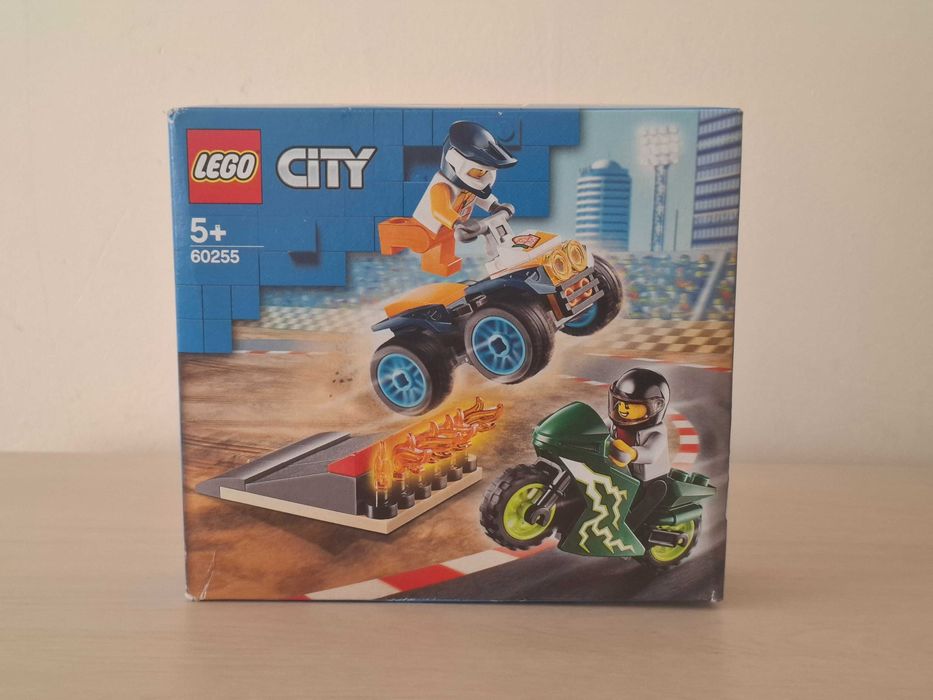 Lego City 60255 (62шт). Новый