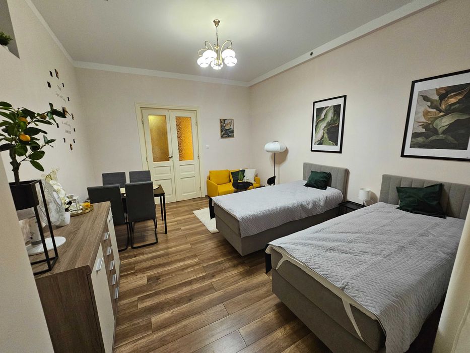Do wynajecia na doby piękny duży apartament w Kraków- Centrum do 7 os. Terminy: